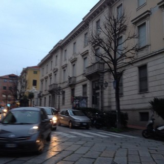 ACCADDE OGGI, 25 NOVEMBRE 1988. Commercianti e artigiani chiedono al Comune “più parcheggi nel centro di Porto e l’isola pedonale in via Cascione”