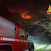 Non si arrestano le fiamme nell'entroterra di Imperia, Monte Faudo ancora a fuoco Non si arrestano le fiamme nell'entroterra di Imperia, Monte Faudo ancora a fuoco