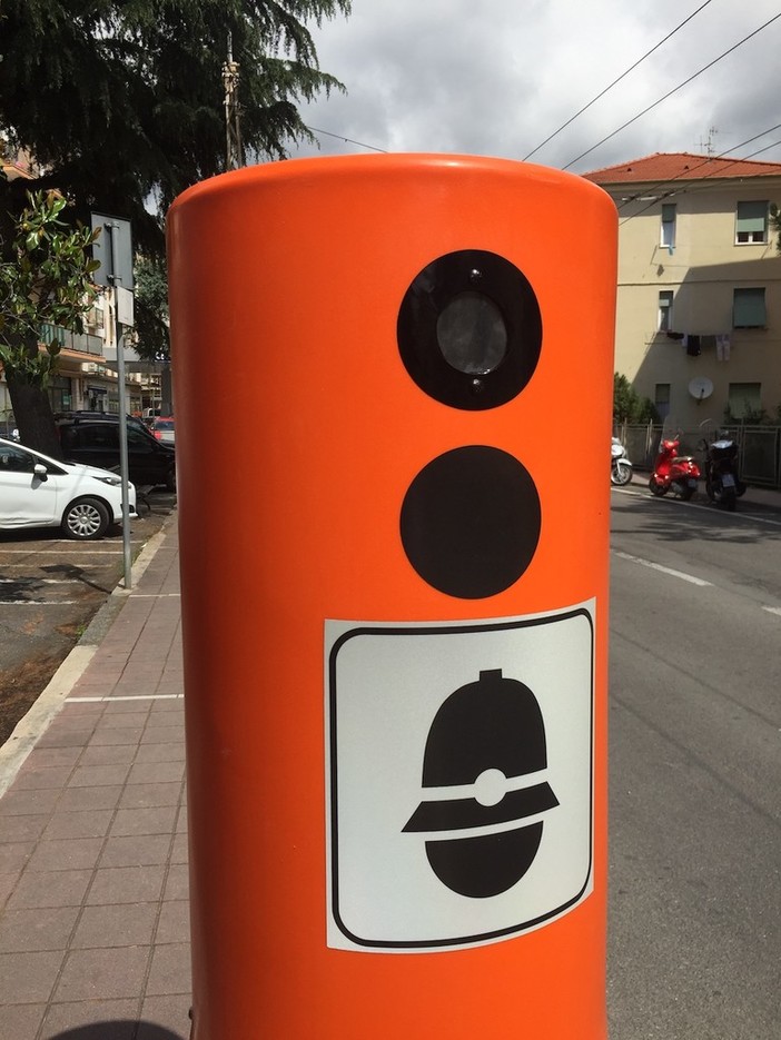 Santo Stefano al Mare: scaduta la convenzione ma il Comune andrà avanti con i 'Velo ok' Santo Stefano al Mare: scaduta la convenzione ma il Comune andrà avanti con i 'Velo ok'