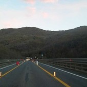 Stop alle corse sul viadotto degli Uveghi della Statale 28