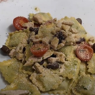 Ravioli di borragine con pesce spada fresco, la videoricetta per l'8 marzo dell'Antica Taverna Ravioli di borragine con pesce spada fresco, la videoricetta per l'8 marzo dell'Antica Taverna