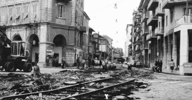 ACCADDE OGGI, 12 MAGGIO 1983. Via Schiva finalmente rifatta