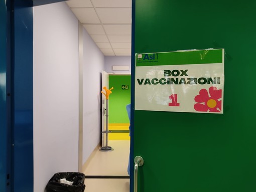 Vaccini e tamponi, nel fine settimana Open Day nei tre hub della provincia