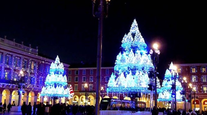 Villaggio di Natale in Piazza Massena a Nizza