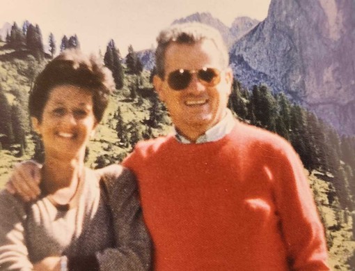 ACCADDE OGGI, 11 AGOSTO 1983. Le vacanze degli imperiesi: il sindaco Claudio Scajola, è appena rientrato dalla Val Gardena ACCADDE OGGI, 11 AGOSTO 1983. Le vacanze degli imperiesi: il sindaco Claudio Scajola, è appena rientrato dalla Val Gardena