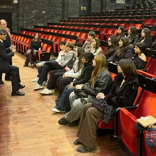 Il "Trovatore" svelato dal maestro Federico Pupo agli studenti del Vieusseux di Imperia