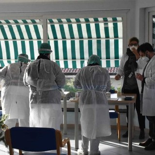 Coronavirus: ritardo nella consegna dei vaccini, domani arriveranno altre 18.720 dosi