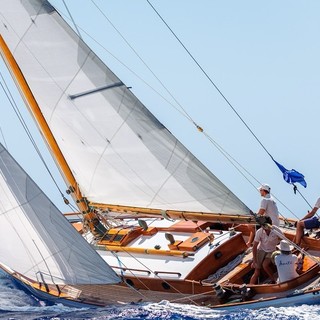 Imperia, al via il Raduno delle Regine del Mare: scafi affusolati ed eleganza d’altri tempi tornano a solcare le onde Imperia, al via il Raduno delle Regine del Mare: scafi affusolati ed eleganza d’altri tempi tornano a solcare le onde