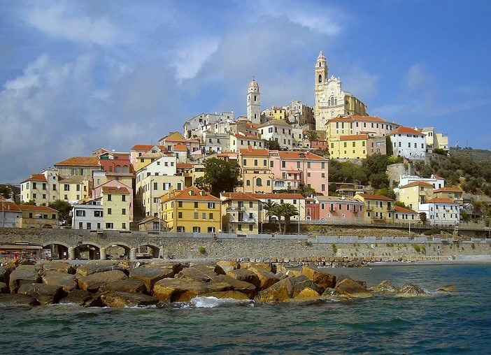 Tuffi e nuotate nuovamente permesse sul litorale davanti al Porteghetto, Miramare e torrente Steria