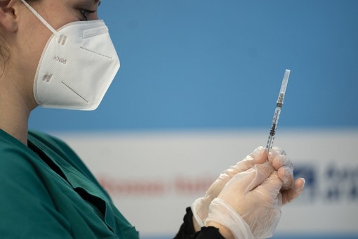 Dal 1° febbraio vaccinazioni anche al Palafiori di Sanremo, al via le prenotazioni Dal 1° febbraio vaccinazioni anche al Palafiori di Sanremo, al via le prenotazioni