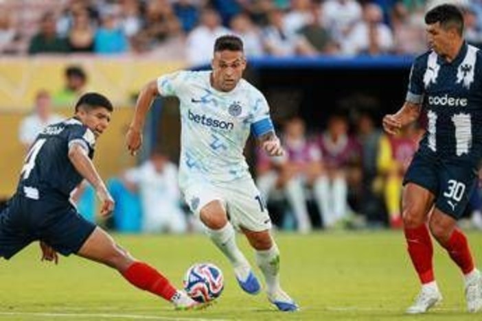 Inter, pareggio con il Monterrey. I tifosi delusi: "Mi sono svegliato per questo?" Inter, pareggio con il Monterrey. I tifosi delusi: "Mi sono svegliato per questo?"