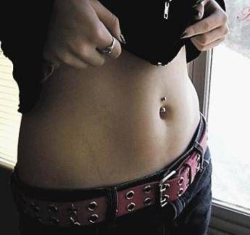 Piercing 'marini', la body art che sfida sole e spiaggia