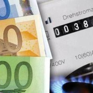 Giù i prezzi per famiglie e imprese, 12 articoli per il dl Bollette: la bozza Giù i prezzi per famiglie e imprese, 12 articoli per il dl Bollette: la bozza