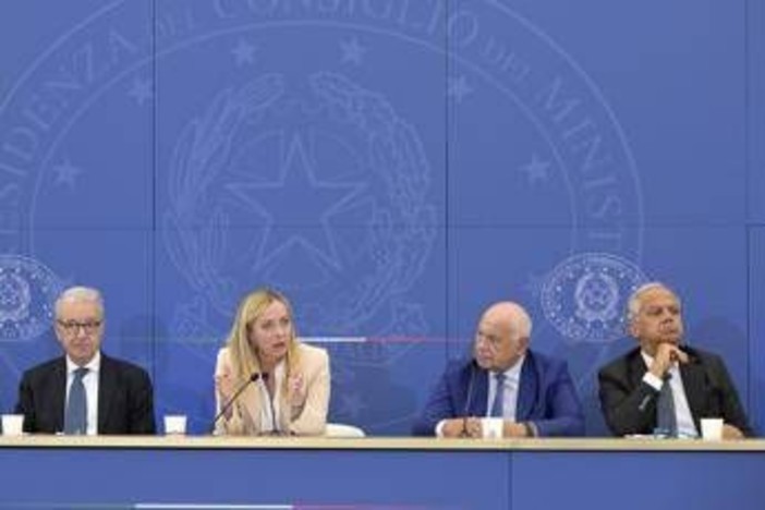 Caso Almasri, gli atti del Tribunale dei ministri: "Nordio, Mantovano e Piantedosi lo hanno scientemente aiutato"