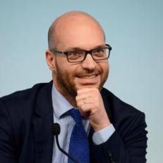 Fontana: "Premio Laurentum dimostra come poesia sappia parlare a cuore di tutti" Fontana: "Premio Laurentum dimostra come poesia sappia parlare a cuore di tutti"