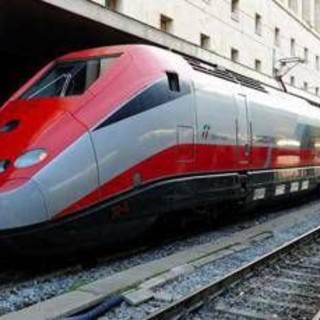 Treni alta velocità Roma-Firenze, stop nel weekend 11-12 aprile: cosa succede e perché cambia tutto