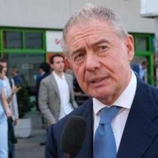 Vinitaly, confronto Urso-Stefani su Hormuz e materie prime critiche per le imprese Vinitaly, confronto Urso-Stefani su Hormuz e materie prime critiche per le imprese