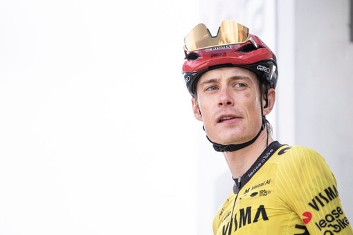 Vingegaard da padrone nella 7^ tappa del Giro, Eulalio ancora in rosa Vingegaard da padrone nella 7^ tappa del Giro, Eulalio ancora in rosa