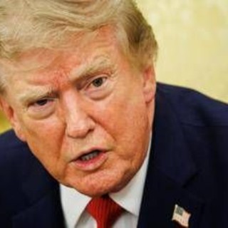 Guerra Usa-Iran, scaduta la tregua. Trump ora minaccia l'Oman: "Se vi mettete in mezzo vi bombarderemo"