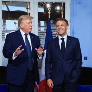 Leader al G7, Trump incontra Macron: "Stretto di Hormuz sarà completamente aperto venerdì" Leader al G7, Trump incontra Macron: "Stretto di Hormuz sarà completamente aperto venerdì"