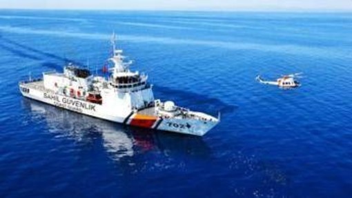 Migranti, tragedia al largo della Turchia: 18 morti, 21 tratti in salvo