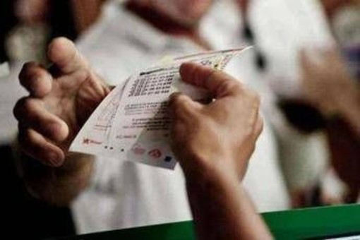 Superenalotto, centrato il 5+1: vinti 590mila euro