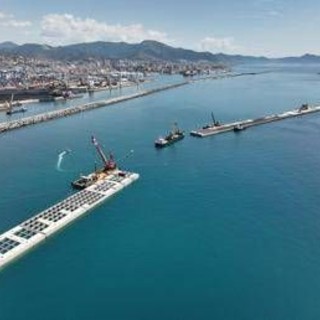 Porti: Webuild, nuova diga foranea di Genova, affondato il 22° cassone Porti: Webuild, nuova diga foranea di Genova, affondato il 22° cassone