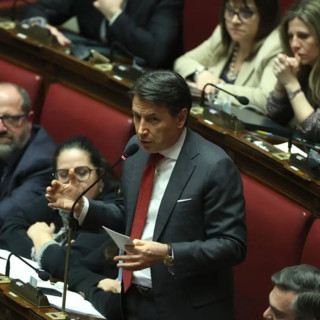 Conte “Quattro anni zero riforme, Italia in braghe di tela”