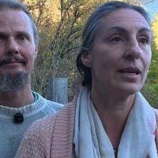 Famiglia nel bosco, Garante infanzia: "Bambini in costante stato di ansia e sofferenza, restituirli ai genitori"