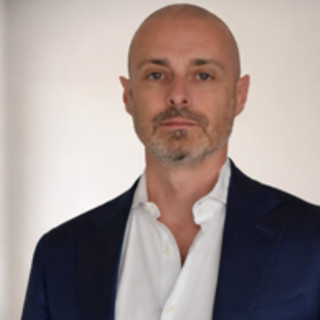 Sanità: "Dentisti a 50mila euro lordi l'anno, leasing e concorrenza mettono in crisi gli studi" Sanità: "Dentisti a 50mila euro lordi l'anno, leasing e concorrenza mettono in crisi gli studi"