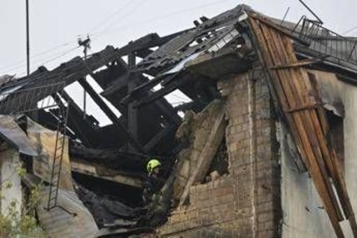 Massiccio attacco russo a Kiev, 2 morti e 14 feriti Massiccio attacco russo a Kiev, 2 morti e 14 feriti