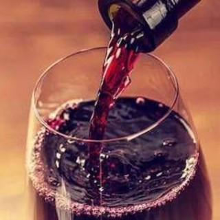 Vinitaly, svolta contro siccità e malattie: in Toscana la prima pianta di sangiovese ottenuta con Tea Vinitaly, svolta contro siccità e malattie: in Toscana la prima pianta di sangiovese ottenuta con Tea