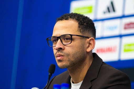Rosenior nuovo allenatore del Chelsea, contratto fino al 2032