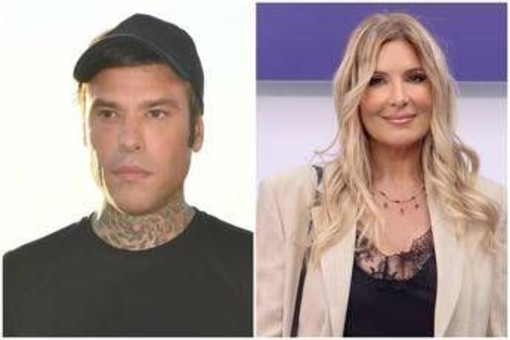 Selvaggia Lucarelli accusa: "Sta col potere", Fedez risponde: "Ma che stai a dì?" Selvaggia Lucarelli accusa: "Sta col potere", Fedez risponde: "Ma che stai a dì?"