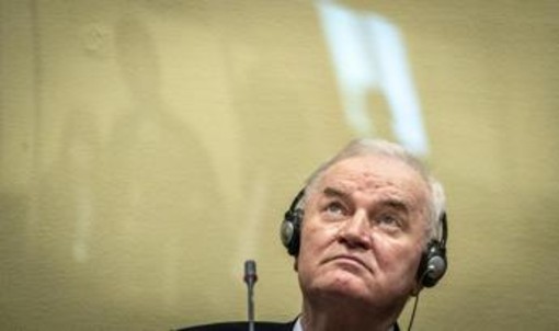 Ratko Mladic morto all'Aja, la Serbia: "Avrà tutti gli onori militari e di Stato"