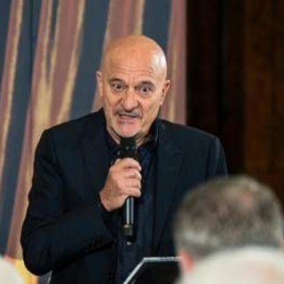 David Donatello, show di Claudio Bisio al Quirinale con battuta su 'caso Minetti'