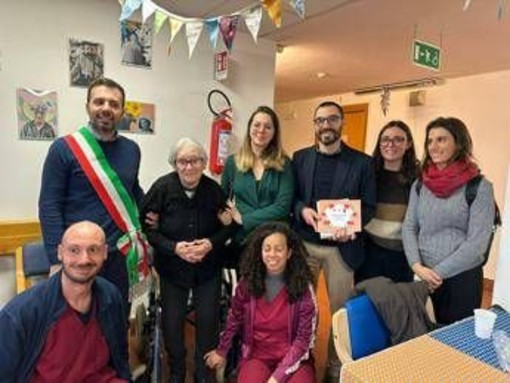 Shoah, morta Nara Cambi: la bambina che nascondeva gli ebrei in soffitta Shoah, morta Nara Cambi: la bambina che nascondeva gli ebrei in soffitta