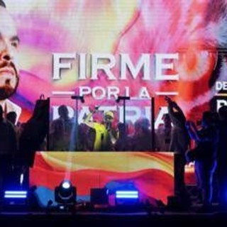 Presidenziali Colombia, in testa il candidato trumpiano dell'estrema destra: Cepeda contesta i risultati