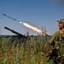 Ucraina colpisce impianti energia in Russia, Zelensky lancia nuovo monito su Minsk