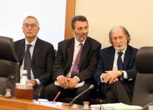 Malan e Bignami scrivono al M5S: "Sostituite Scarpinato in commissione Antimafia" Malan e Bignami scrivono al M5S: "Sostituite Scarpinato in commissione Antimafia"