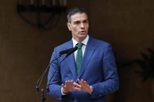 Spagna approva regolarizzazione di circa 500mila migranti senza documenti