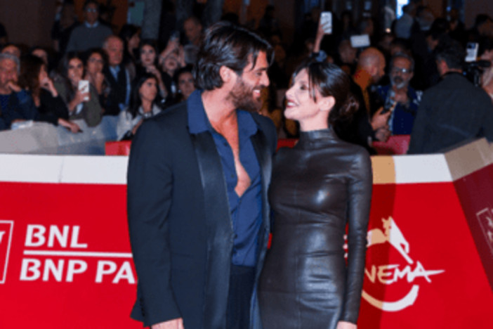 Can Yaman è single, finita la relazione con Sara Bluma: &quot;Cerco il vero amore&quot;
