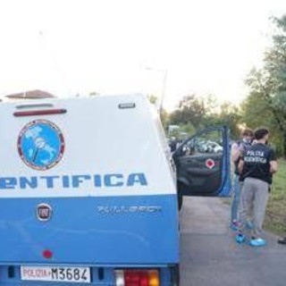 Neonato abbandonato a Milano, si cerca la madre: le telecamere potrebbero aver ripreso qualcosa