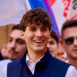 Incidente sugli sci a Courmayeur, muore il 21enne Riccardo Mirarchi Incidente sugli sci a Courmayeur, muore il 21enne Riccardo Mirarchi