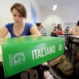 Allarme della Crusca: "Il futuro della lingua italiana è a rischio"