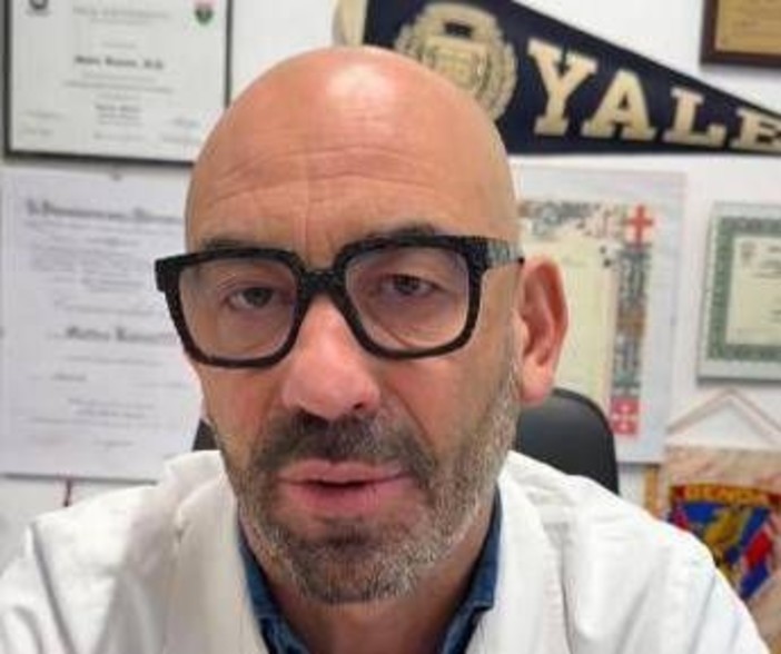 Bassetti: "Trump blocca report su effetti vaccino covid" Bassetti: "Trump blocca report su effetti vaccino covid"