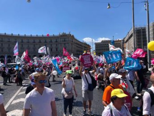 Pro vita, mons. Pegoraro (Pontificia Accademia Vita): "Scegliere vita, dal grembo a chi è in ospedale" Pro vita, mons. Pegoraro (Pontificia Accademia Vita): "Scegliere vita, dal grembo a chi è in ospedale"