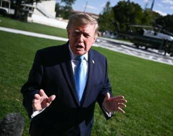 Peste polmonare, Russia nega tutto: "Solo fake news, è polmonite". Trump: "Li aiuteremo" Peste polmonare, Russia nega tutto: "Solo fake news, è polmonite". Trump: "Li aiuteremo"