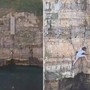 Paura a Polignano a Mare, turista resta bloccata sulla scogliera di Lama Monachile: voleva fare una foto Paura a Polignano a Mare, turista resta bloccata sulla scogliera di Lama Monachile: voleva fare una foto