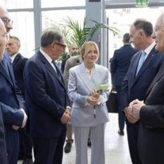 Meloni all'assemblea di Confindustria, sprint sul nucleare e un 'patto' per cambiare la burocrazia